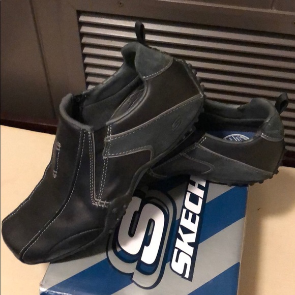 Urban track slip on casual shoes. - Picture 2 of 6